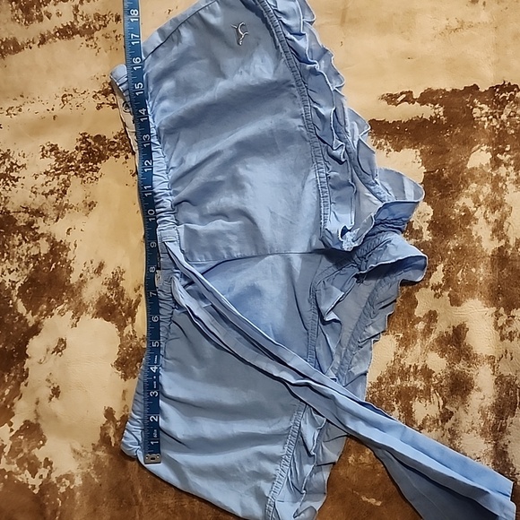 Pink VS ruffled short shorts with bling. Size: M - Picture 8 of 9